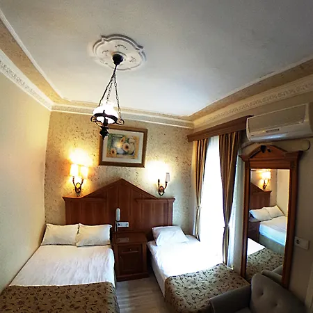 Port Κωνσταντινούπολη