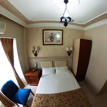 Hotell Port 3*