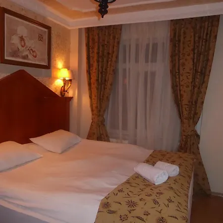 Port Hotell 3*